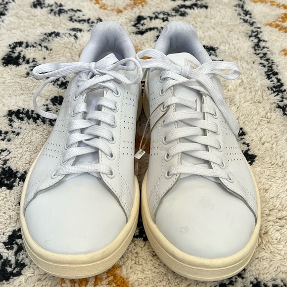 Women’s Adidas Advantage Shoes size 6.5 - Picture 9 of 10